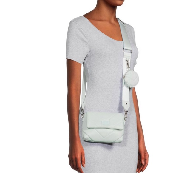 Madden NYC Quilted Mint Green Crossbody - Picture 3 of 4